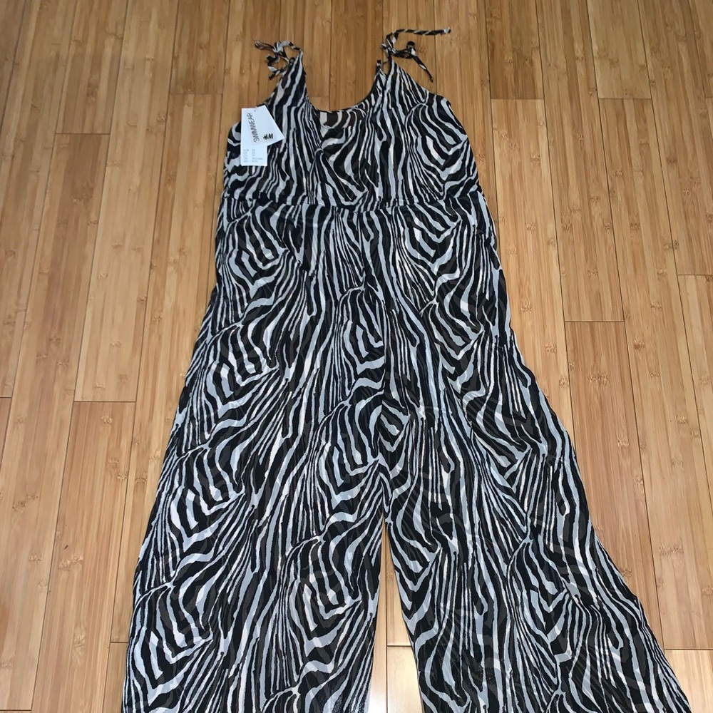 H&M Jumpsuit Summer / New / animal print